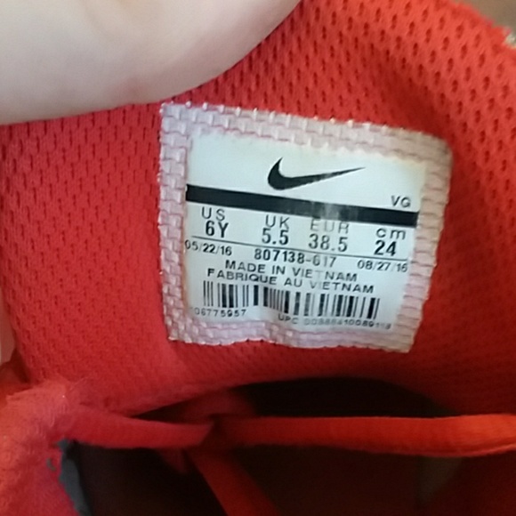 Baseball cleats - Picture 3 of 4